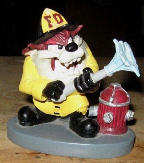 Tasmanian Devil Looney Tunes Statue Firefighter Rare 1994 Warner