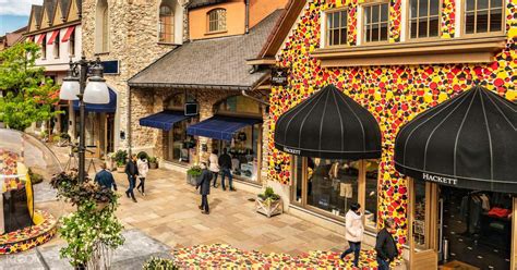Check flight prices and hotel availability for your visit. Maasmechelen Village Shopping Express