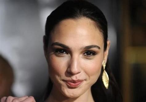 Gal Gadot Bar Refaeli Express Support For Idf Troops In Gaza Operation Protective Edge