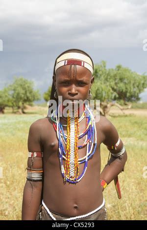 Arbore Tribe Girl Omo Valley Ethiopia Stock Photo Alamy