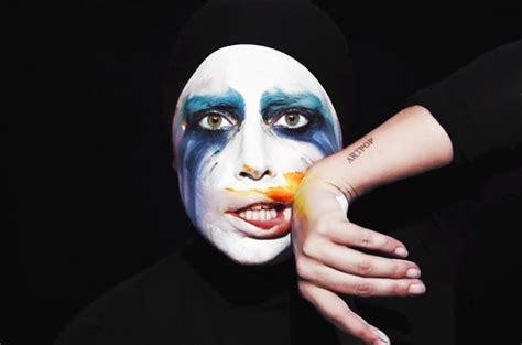 Lady Gaga Releases Applause Video Watch Billboard