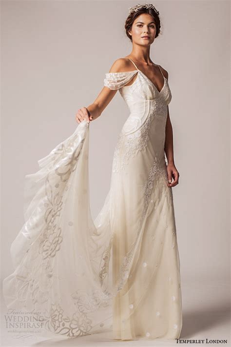 14 absolutely stunning wedding dresses with sleeves. Temperley London Fall/Winter 2015 Wedding Dresses ...
