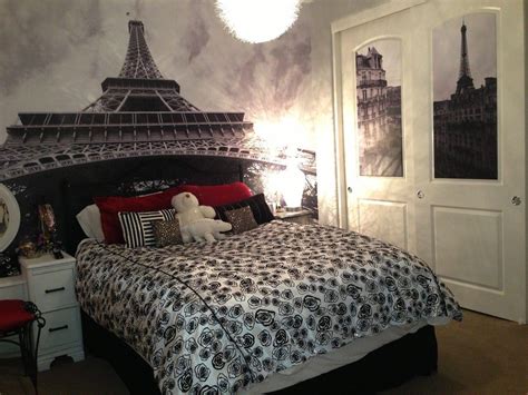 Paris Themed Bedroom