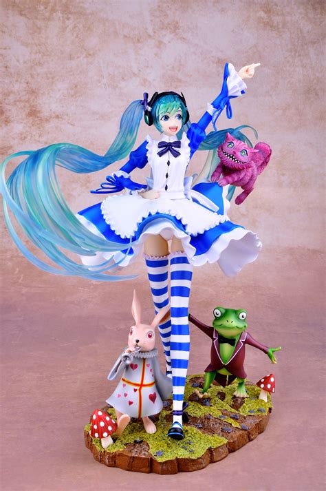 Hatsune Miku In Wonderland Figurine Haruhichan
