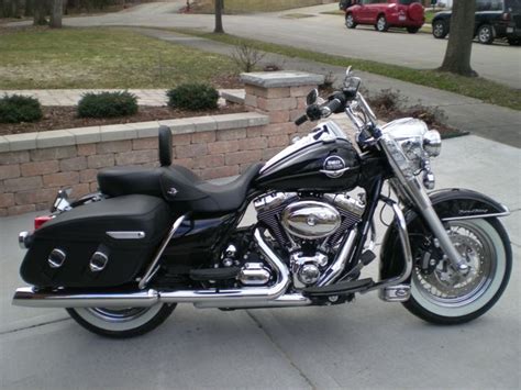 This does not accommodate for. Handlebars for 2010 Road King Classic - Page 2 - Harley ...