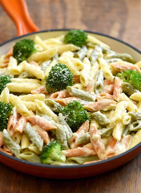 Penne Alfredo With Broccoli Onion Rings And Things
