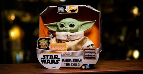 Unboxing Hasbros The Child Baby Yoda Animatronic Edition Geek Culture