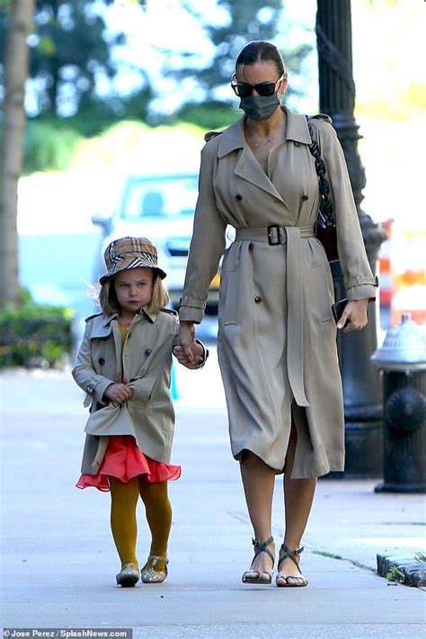 Irina Shayk And Daughter Lea De Seine 4 Wear Raincoats For Nyc Walk