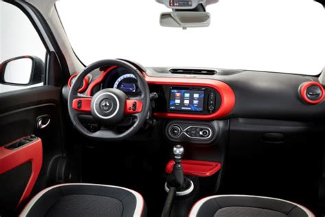 At the 2011 iaa in frankfurt, renault unleashed a facelifted twingo range onto the world. Weltpremiere des neuen Renault Twingo - Genfer Automobilsalon