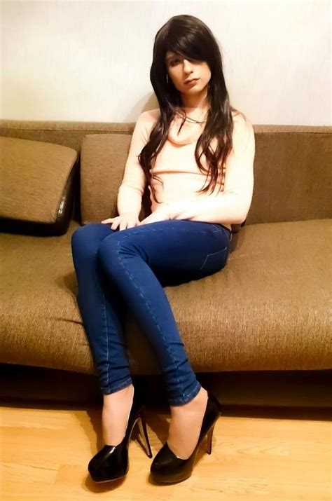 Sissy Williams Adlı Kullanıcının Crossdresser In Jeans Panosundaki Pin