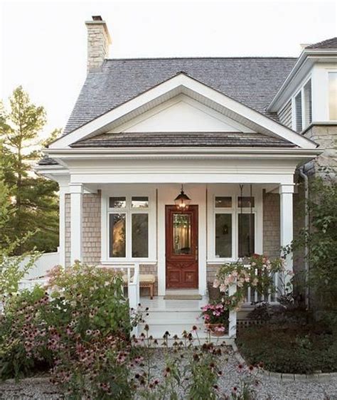 White Cottage Style Homes A Timeless Classic