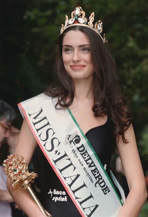 Altre idee da anna valle. Da Miriam Leone a Martina Colombari: che fine hanno fatto ...