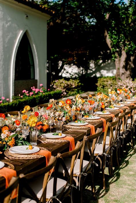 Your carefully planned menu is ready to be served and the table is set. How Dallas Does a Backyard Dinner Party | Dinner party ...