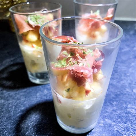 Verrines Saint - Moret pommes et jambon cru