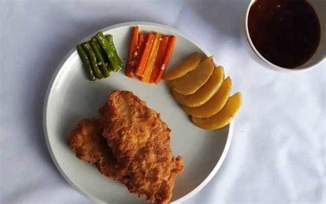 Ide jualan chicken steak modal rp 10 ribu resep steak ayam rumahan. Steak Ayam Crispy Simple Ala Rumahan | Resepkoki.co