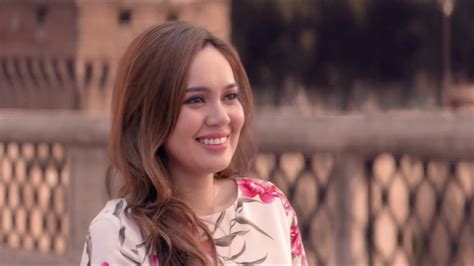 Akhirnya nelydia senrose berlaku jujur dedah hubungan sebenar beliau dengan jejai bekas suami fasha beberapa bulan kebelakangan ini, kedengaran khabar angin kononnya wujudnya hubungan cinta antara pelakon cantik nelydia senrose dan rizal ashram tan sri ramli ngah talib atau jejai. Nelydia Senrose, TVC - YouTube