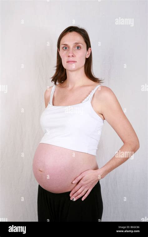 40 Week Pregnant Girls Exposed Belly Pregnantbelly