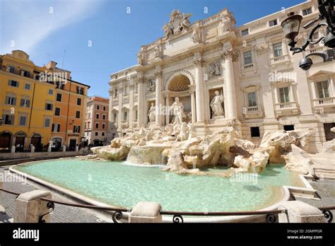 Trevi Fountain Rome Italy Stock Photo Alamy