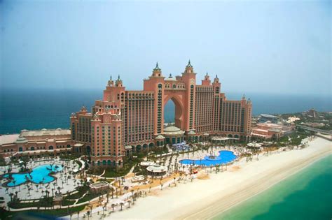 4 Best Places to Visit in Dubai with Family - Travel Hounds Usa