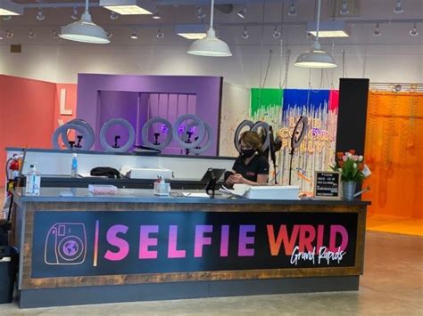 New Business Selfie Wrld Is Now Open Bring Your Phone And Your Friends For Loads Of Selfie Fun
