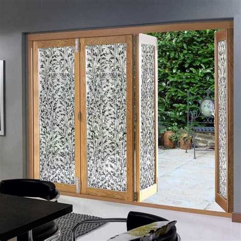 5 Examples of Creative Decorative Window Films |Commercial Window Tint