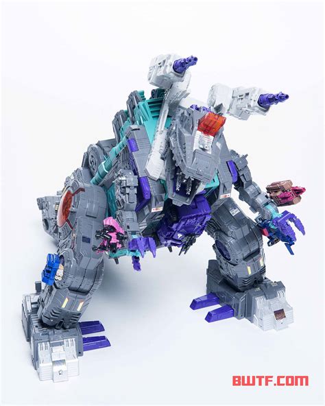 Hasbro Takara Tomy Transformers Titans Return Trypticon 45cm Titan