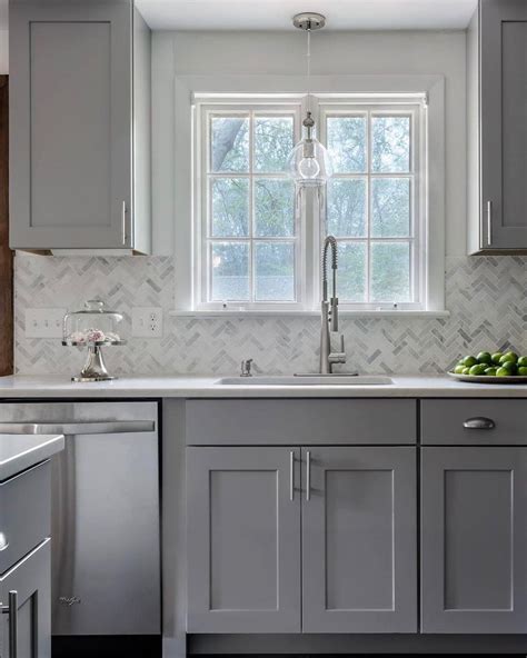 18+ Stunning Ideas of Grey Kitchen Cabinets