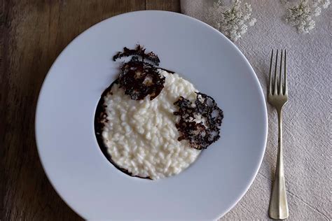 È il caso di un aceto balsamico dop, che non aveva bisogno di nulla se non di se stesso. Risotto alla parmigiana con cialde all'Aceto Balsamico di ...