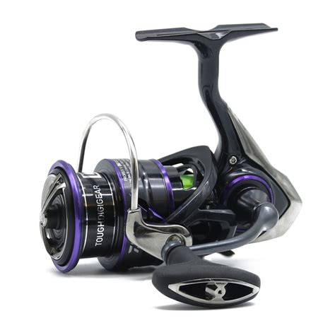 Daiwa Prorex V LT 3000 C 150m 0 23mm 5 3 1 215g