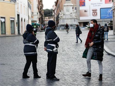 Cosa cambia per la toscana. Nuovo Dpcm e colori delle Regioni: da lunedì mezza Italia ...