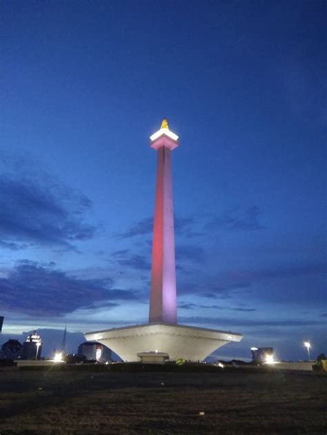 Monumen Nasional Jakarta Indonesia Building Cn Tower Tower