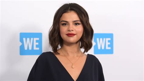 Selena Gomez Takes The Heat In New Cooking Show Ctv News