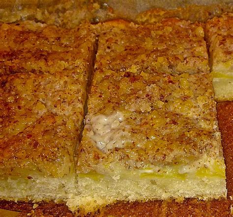 Die apfelscheiben in reihen in den teig drücken. Apfel-Blechkuchen von elena56 | Chefkoch.de