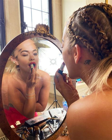 rita ora naked make up and lingerie instead of a bikini 6 photos the fappening