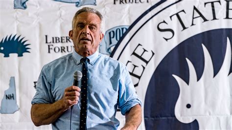 Robert F Kennedy Jr Draws Support From Outside The Democratic Party