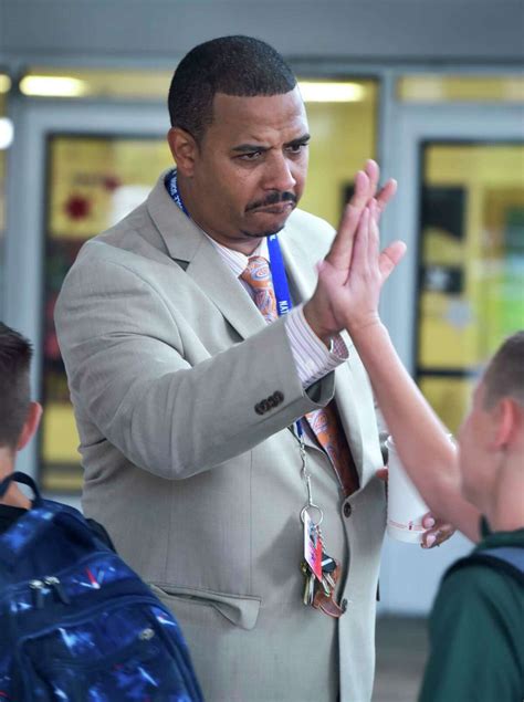 Nathan Hale Middle School In Norwalk Welcomes Students On First Day