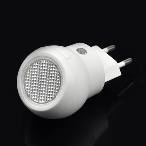 Check out our automatic night light selection for the very best in unique or custom, handmade pieces from our there are 534 automatic night light for sale on etsy, and they cost 18,77 $ on average. AC 110V 220V Auto Sensor LED Night lights EU plug Smart ...