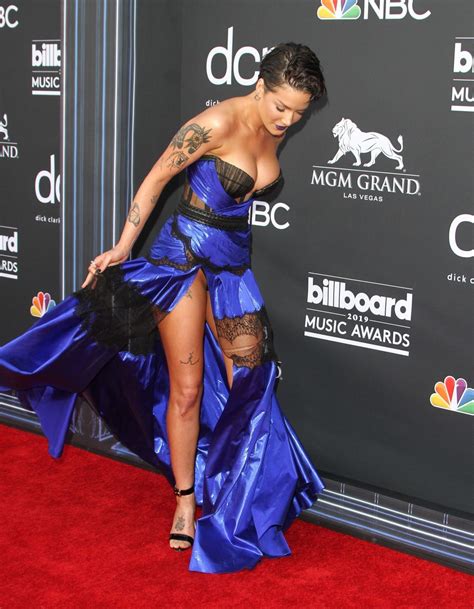 Find tickets and vip packages for an upcoming halsey concert near you. Halsey - 2019 Billboard Music Awards • CelebMafia