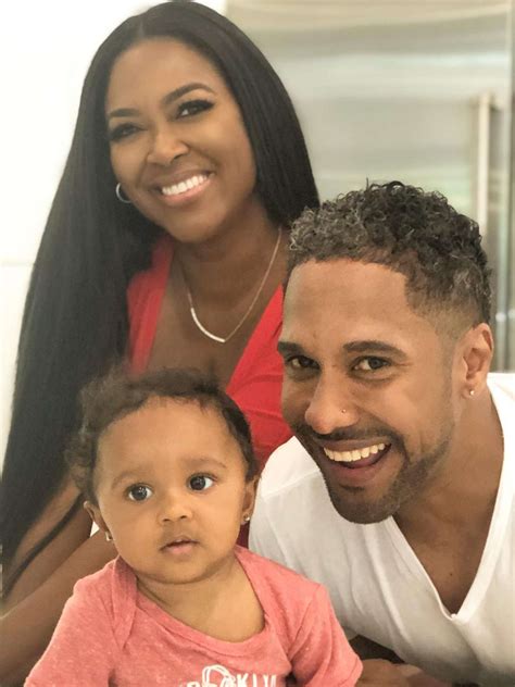 who is kenya moore s ex husband all about marc daly and their divorce