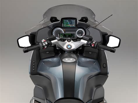 June 5th, 2014 bmw has recalled all 2014 r1200rt models for a suspension issue, does not look like they are. 2014 BMW R1200RT Looks Sharp - Photo Gallery - autoevolution