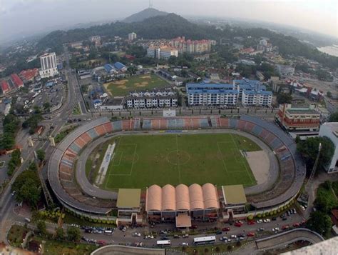 From 5 house rentals to 4 condo and apartment rentals, find the best place to stay with your family and friends to discover the sultan ismail nasiruddin shah stadium area. PETEH: MB Arah Tambah Lagi Lampu Limpah
