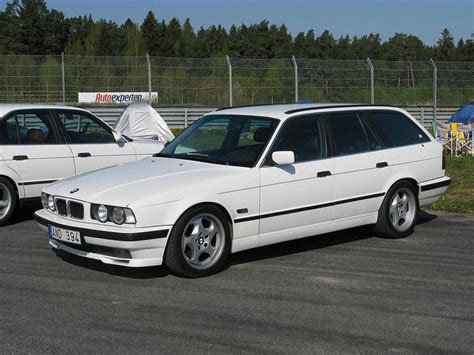 One of the most iconic cars ever produced by the bavarians was the bmw e34 m5 touring. Pin von Red Nation auf e34 touring | E34, Bmw 1er und Tourer