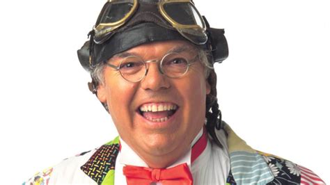 controversial comedian roy ‘chubby brown s show coming to swindon warning to easily offended