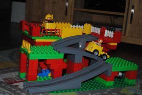 Lego duplo bricks attract the attention from the youngest by their bright colors and the building possibilities. Duplo parking garage | Lego bauanleitung, Lego, Spielideen