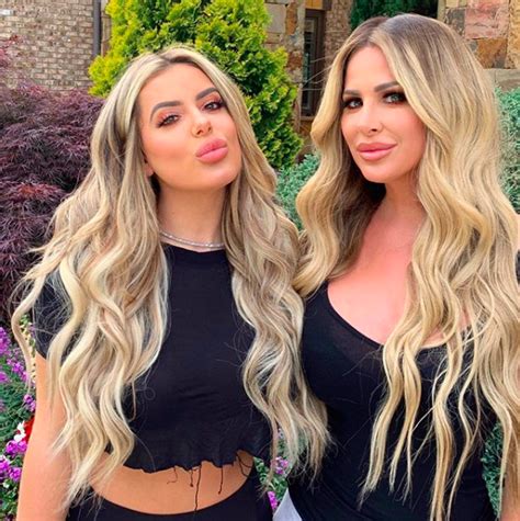 Kim Zolciak And Daughter Brielle Biermann Kicked Off Flight Criticized For Claiming To Have