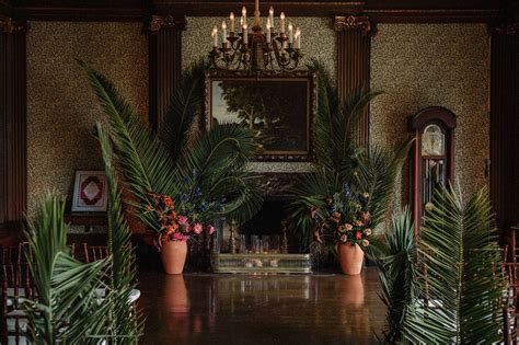 27 Tropical Wedding Ideas for an Island-Inspired Celebration