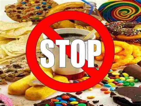 To counter those effects, eat mindfully, meditate and exercise, she said. Stop eating unhealthy - Dentist in Streeterville Chicago