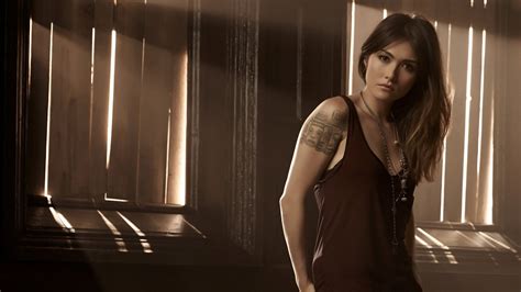Daniella Pineda The Originals Hd Tv Shows 4k Wallpapers Images Backgrounds Photos And Pictures