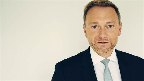 Collection pour les uns passion pour les autres! FDP-Chef Christian Lindner kritisiert Angela Merkel: "Das halte ich für falsch"