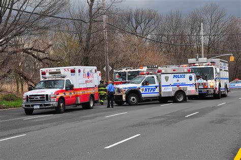 Fdny Ems Ambulance 557 Nypd Esu Rep Ess 5 And Truck 5